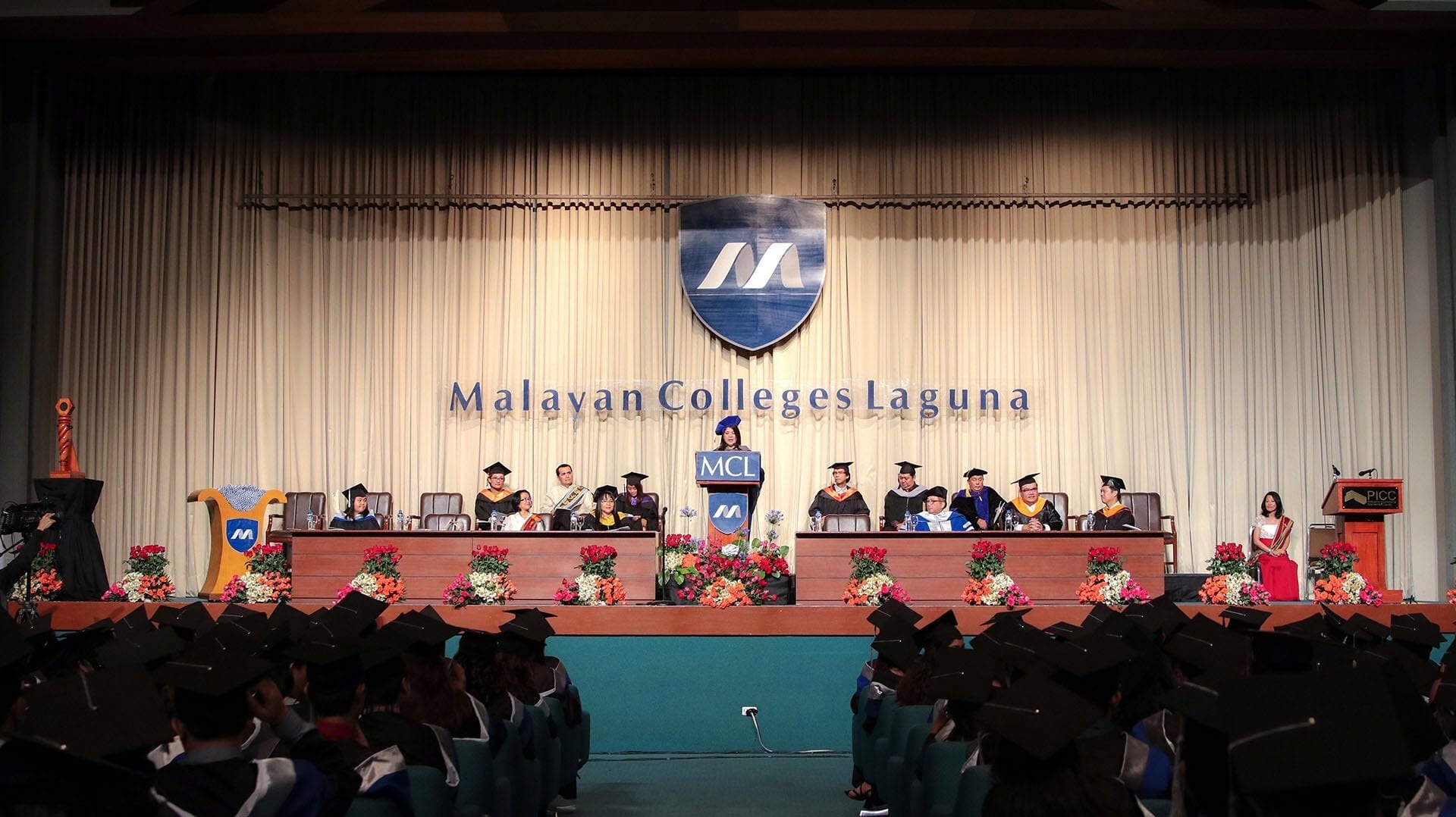 malayan-colleges-laguna-1